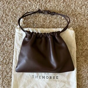 The Horse Fin In Brown Drawstring Leather Shoulder Bag